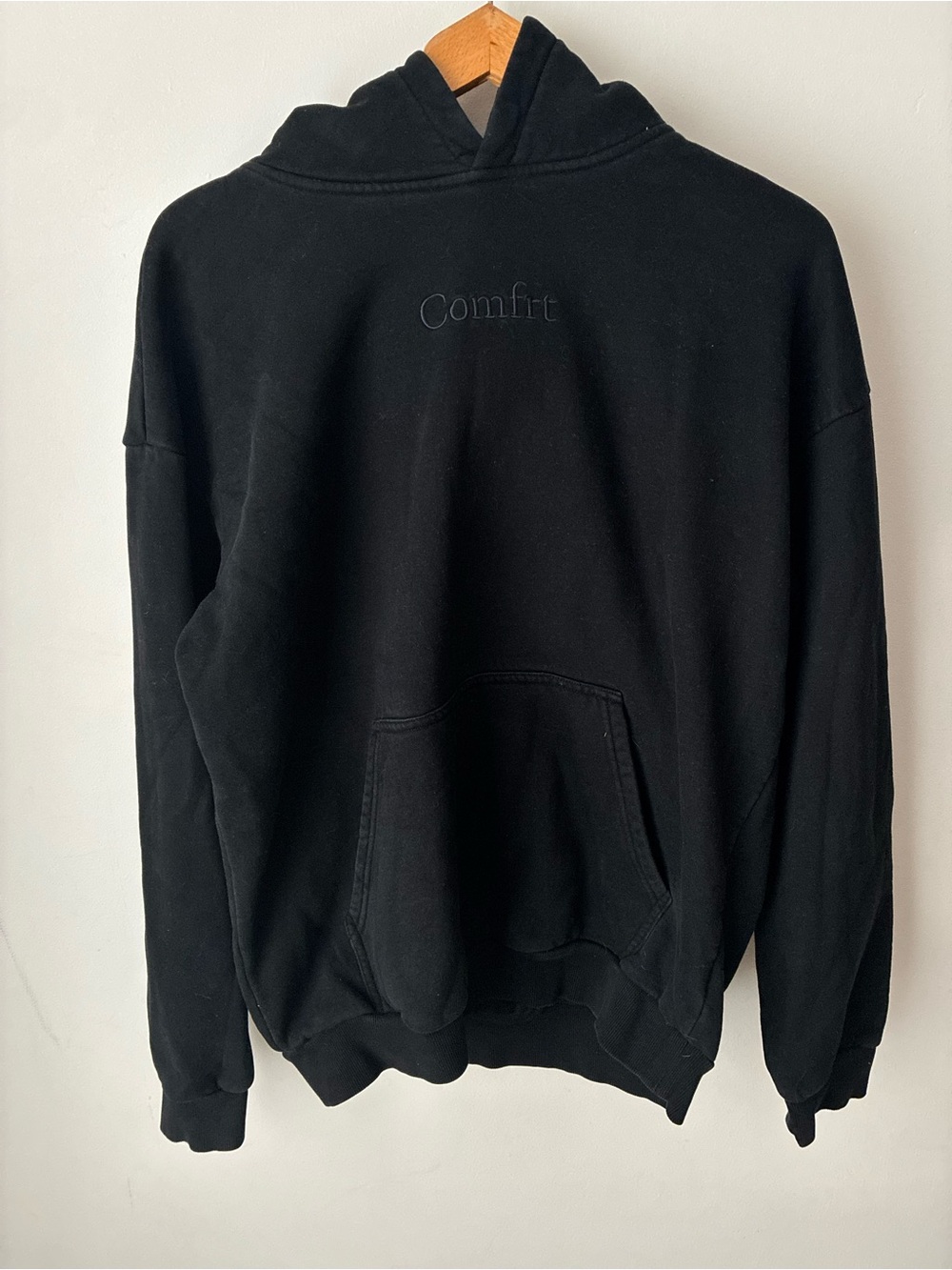 Comfrt Hoodie Unisex L Black Oversized Heavyweight Fleece Pullover Tonal Logo